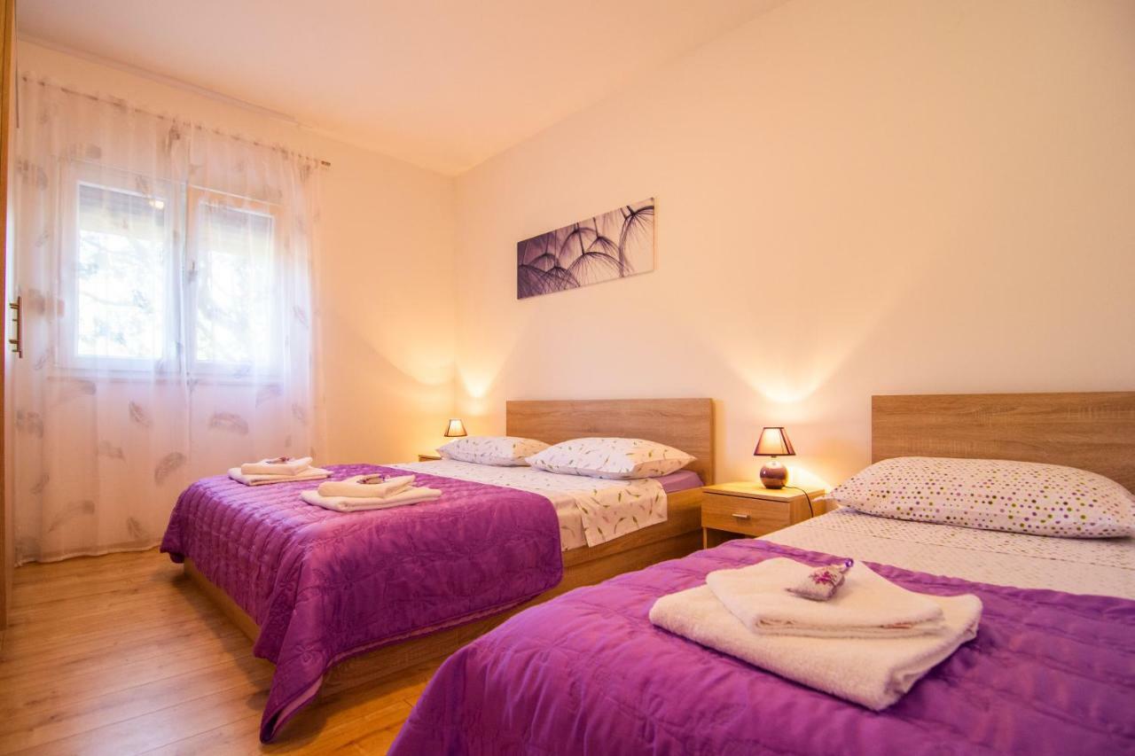 Apartmani Perkovic Gustirna Exterior foto