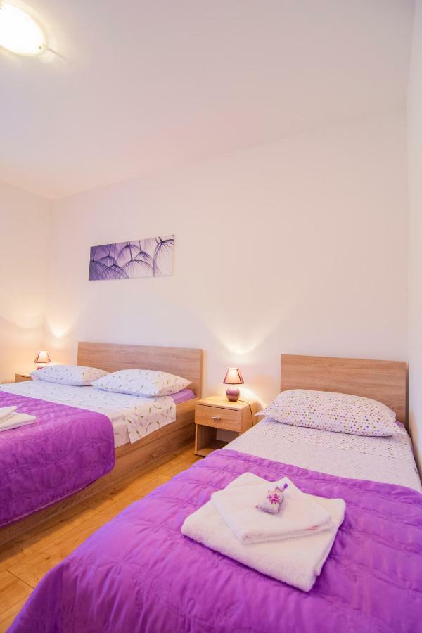 Apartmani Perkovic Gustirna Exterior foto